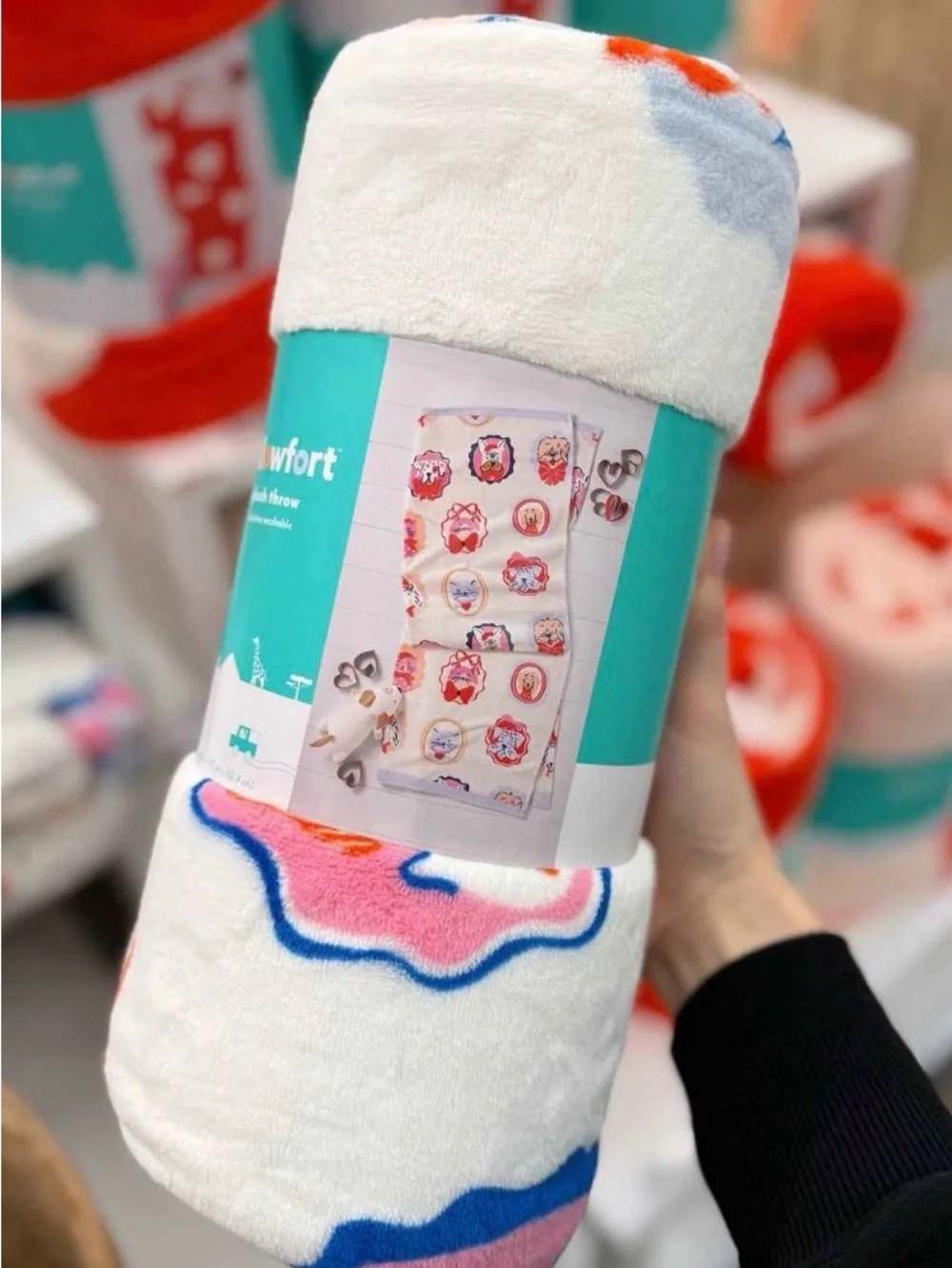 Pillowfort Patisserie Scatter Pet Shoppe Kids’ Throw Blanket Cream 60”L x 50” W